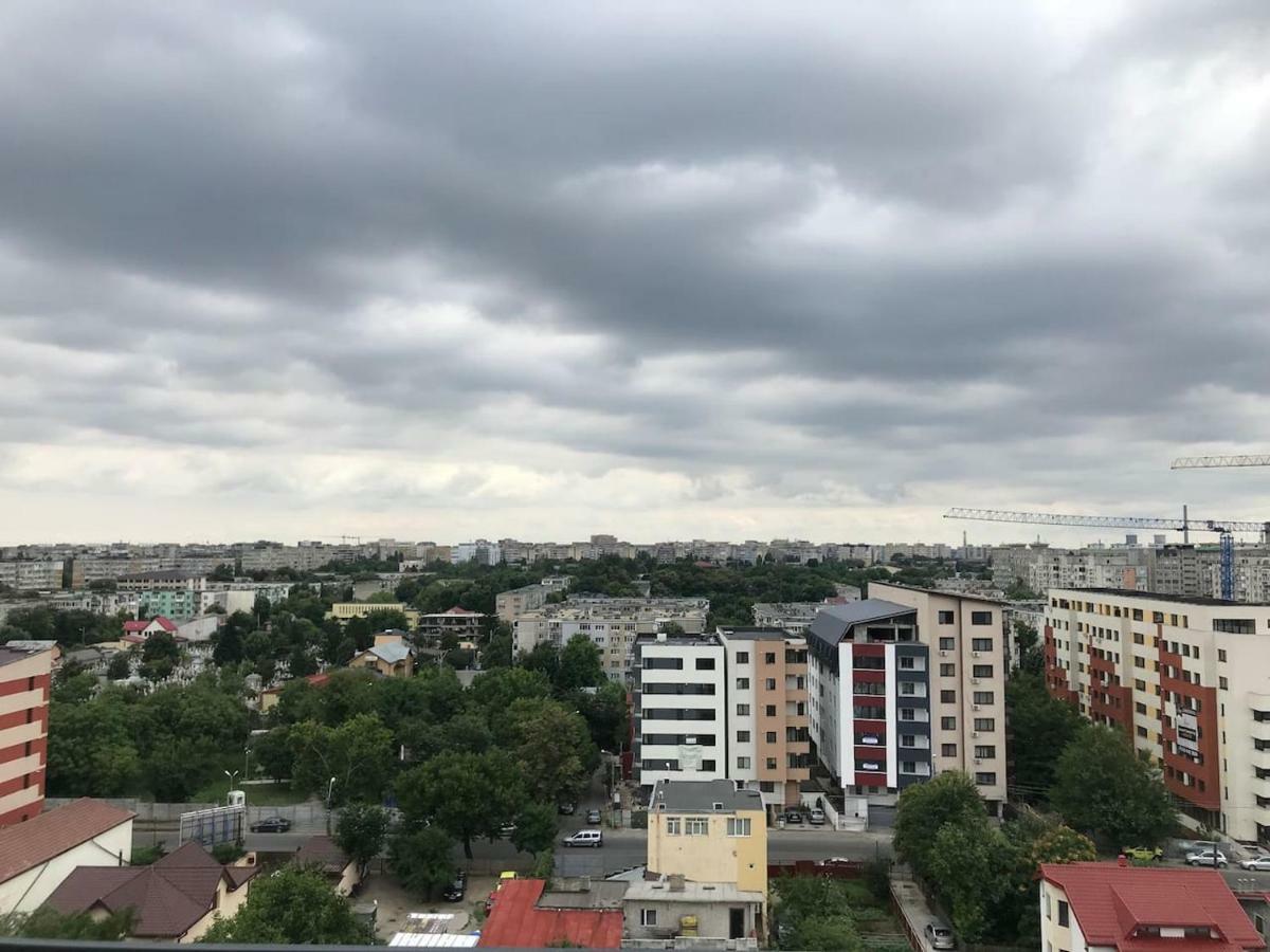 Luxury Westpark 2 Residence With Lake View Bucureşti Eksteriør bilde