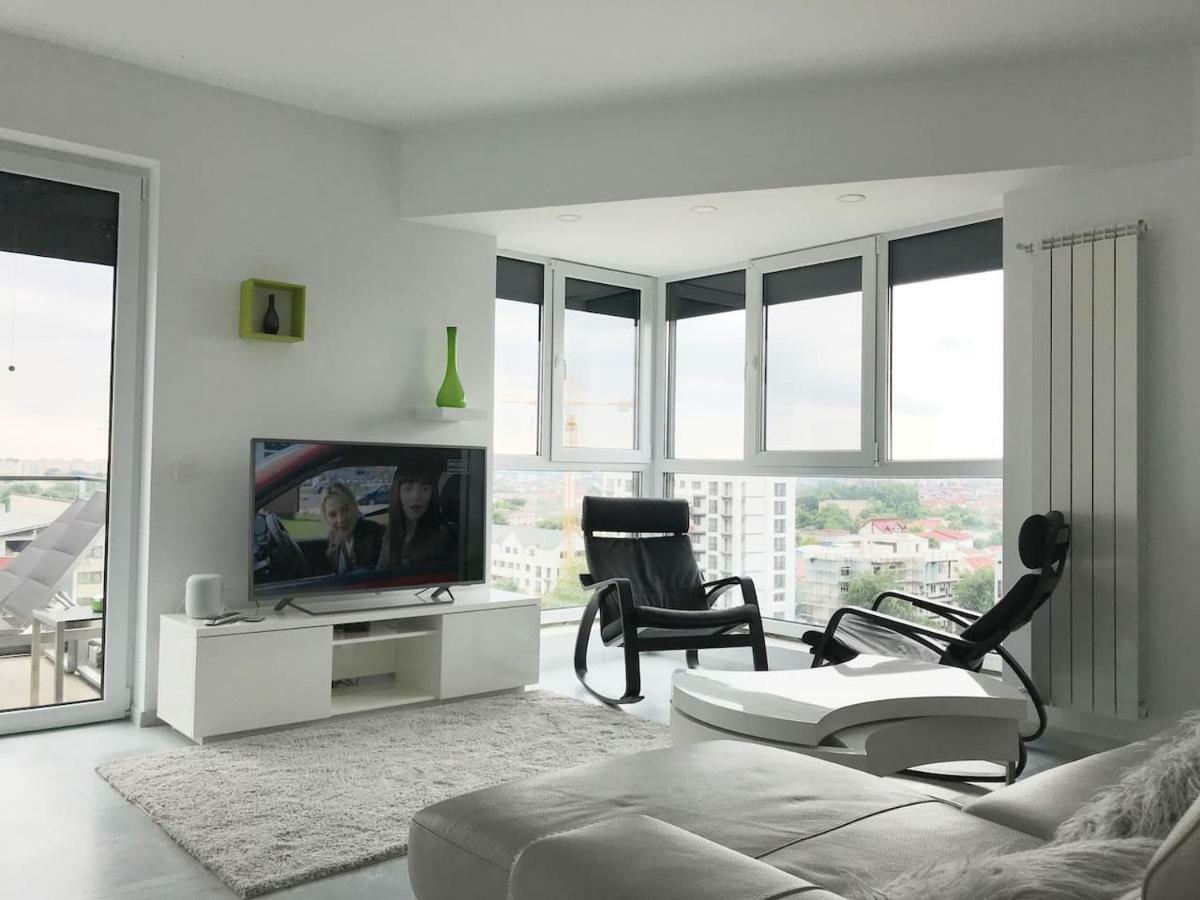 Luxury Westpark 2 Residence With Lake View Bucureşti Eksteriør bilde