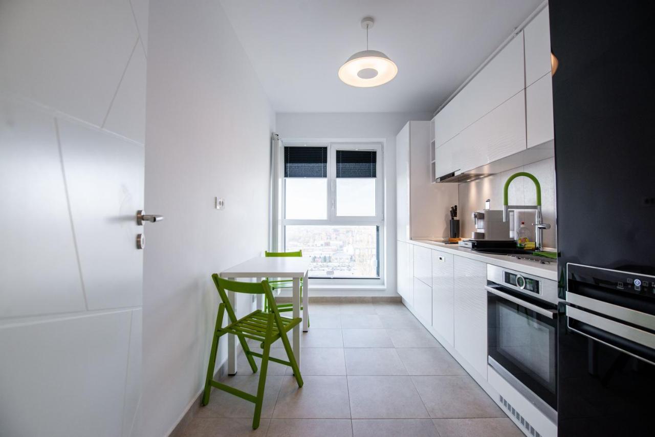 Luxury Westpark 2 Residence With Lake View Bucureşti Eksteriør bilde