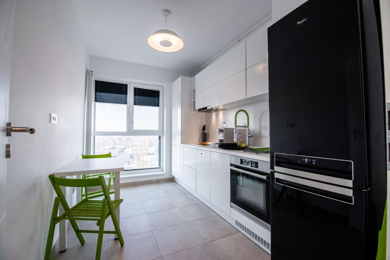 Luxury Westpark 2 Residence With Lake View Bucureşti Eksteriør bilde